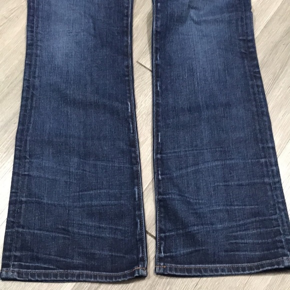 Lucky Brand Sweet 'N Low DarkWash Distressed Bootcut Jeans size 8/29 - Picture 7 of 12